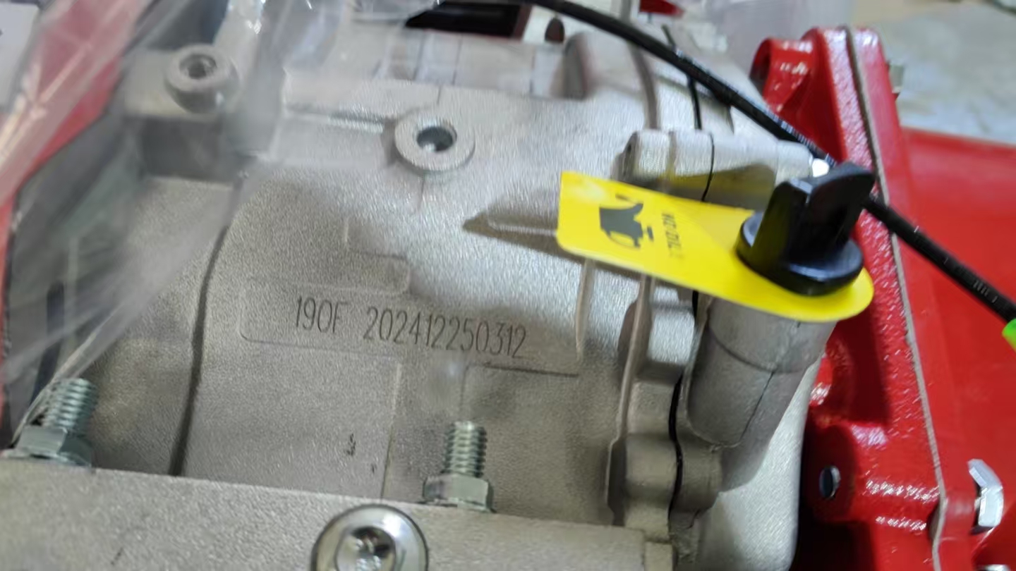 190F gasoline engine , strong power and high quality.